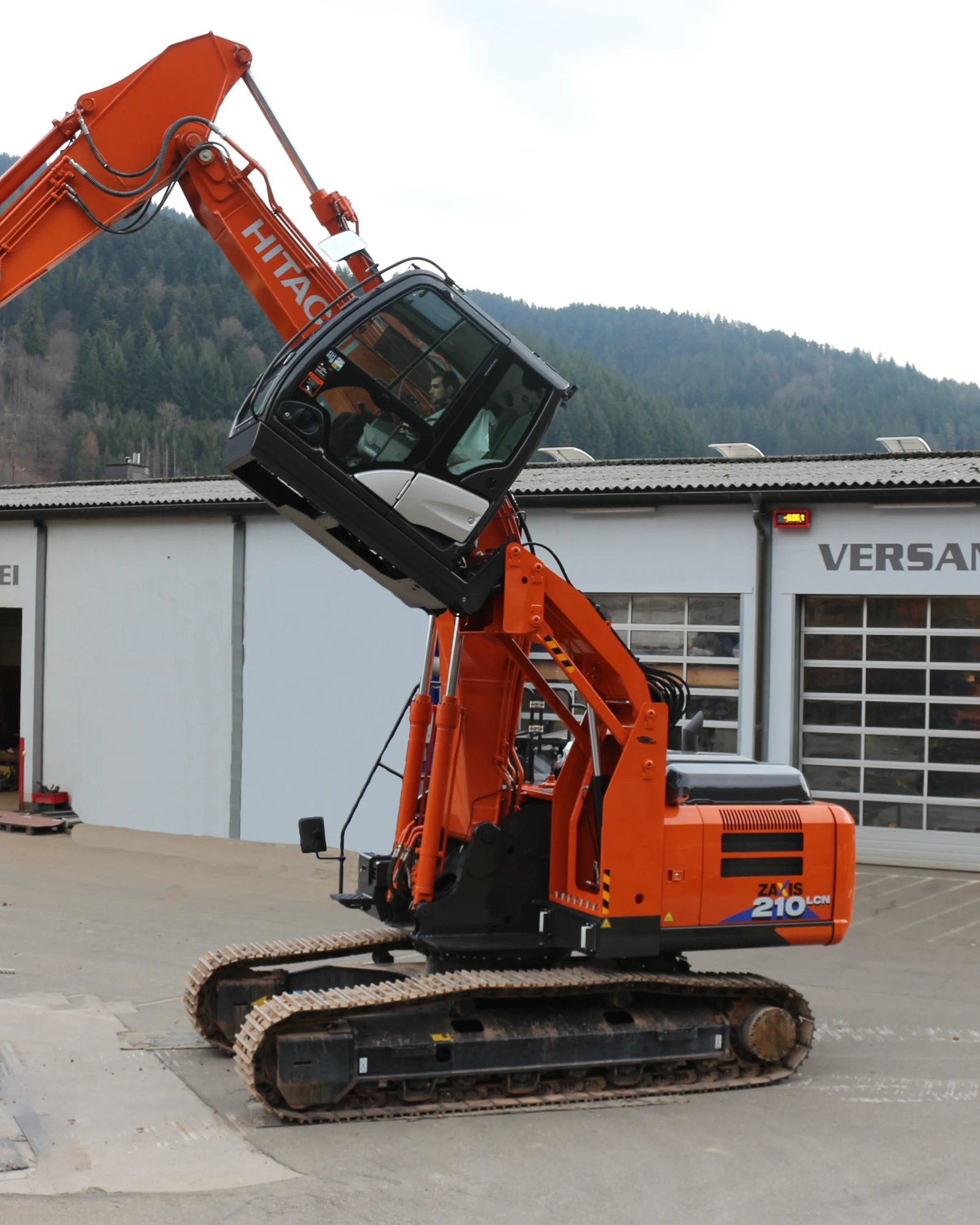ECHLE Bagger Hub-Kippkabine Hitachi ZX210LCN-6
