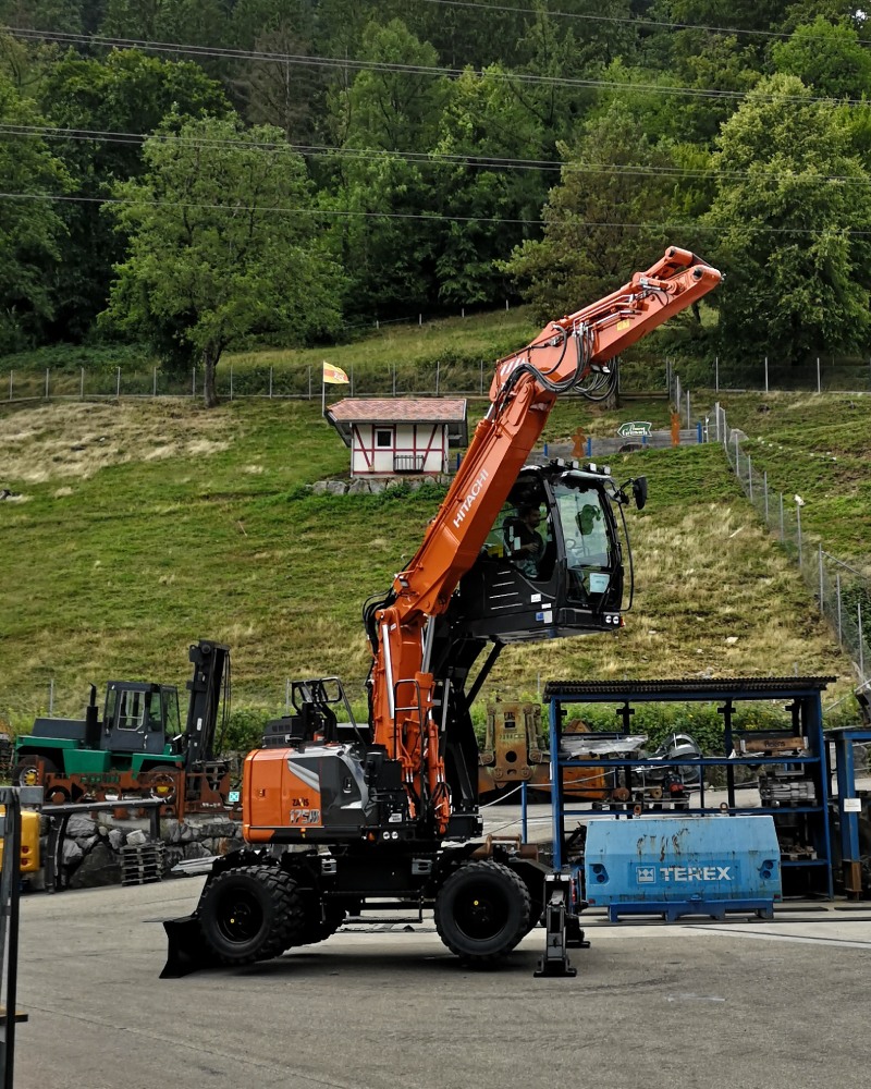 Hitachi ZX175W Bagger Hubkabine Echle
